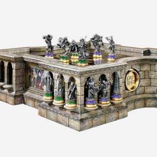 Gifts for Movie Lovers - Movie Buff Memorabilia 210 Gifts for Movie Lovers Lord of the Rings Chess Set